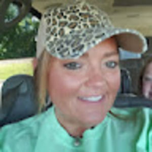 Meet your Posher, Crystal